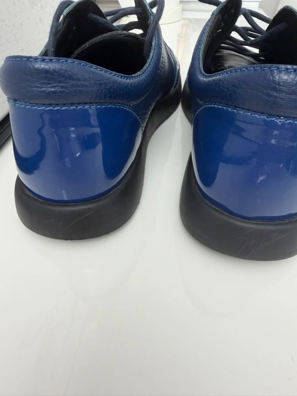 Giuseppe Zanotti Black and Blue Leather Lace-Up Sneakers - Picture 5 of 5